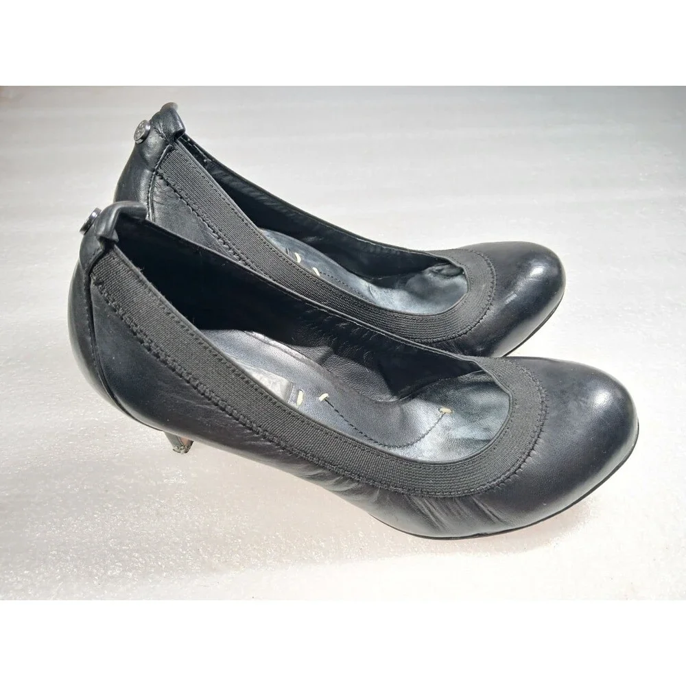 BCBGMAXAZRIA Black Leather High Heels – Size 8 Classic Pumps
